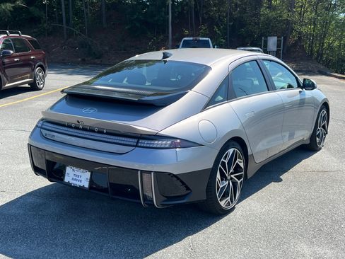 Used 2024 Hyundai Ioniq 6 SEL image 5