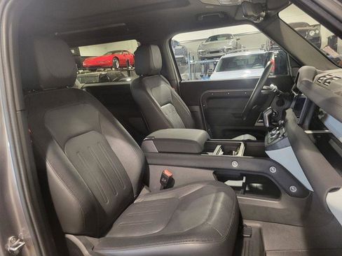 Used 2022 Land Rover Defender 90 X-Dynamic SE image 21