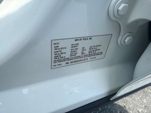 Used 2023 Tesla Model Y Long Range AWD/4WD image 22