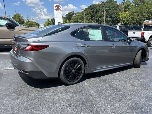 New 2026 Toyota Camry SE FWD image 3