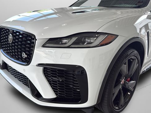 Used 2022 Jaguar F-PACE SVR AWD/4WD image 52