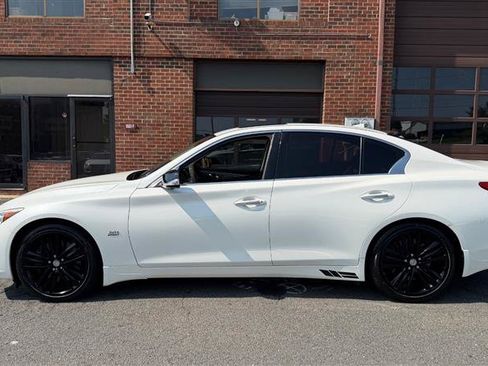 Used 2017 INFINITI Q50 Sport w/ Driver Assistance Package AWD/4WD image 13