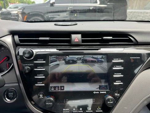 Used 2019 Toyota Camry XSE FWD image 21