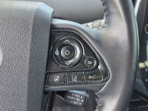 Used 2022 Toyota Prius Prime Limited FWD image 31