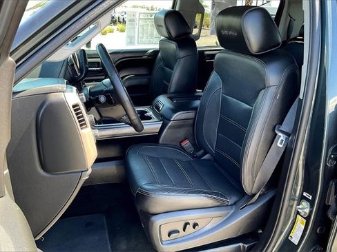 Used 2017 GMC Sierra 2500 Denali w/ Duramax Plus Package image 24