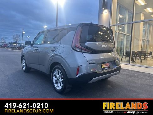 Used 2024 Kia Soul LX w/ Option Group 015 image 8