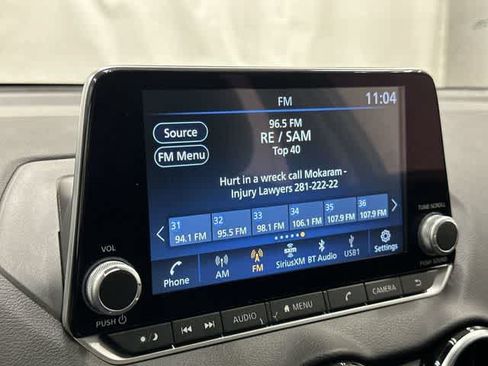 Used 2025 Nissan Sentra SV FWD image 22