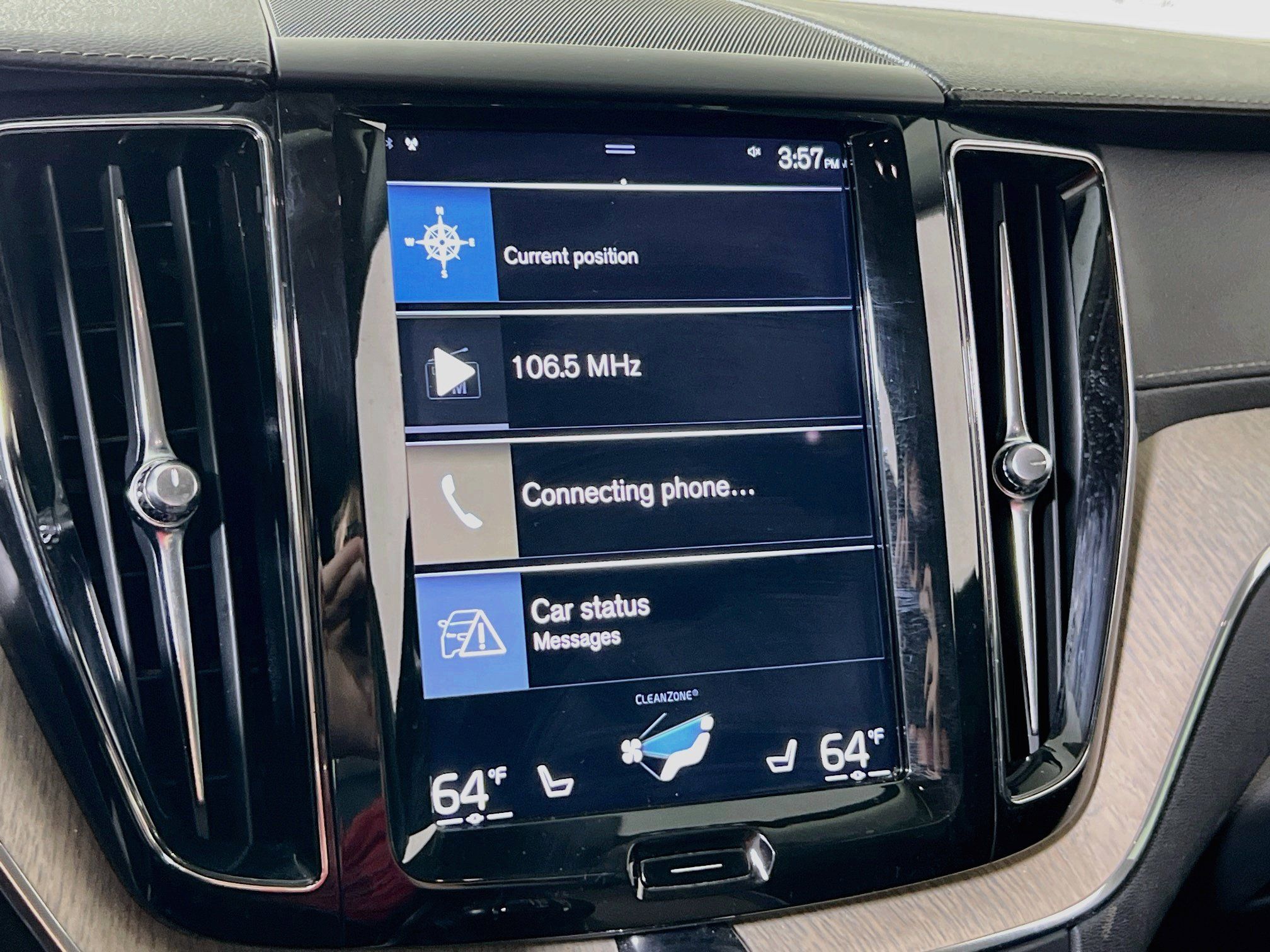 Used 2018 Volvo XC60 T5 Inscription w/ Convenience Package AWD/4WD image 15