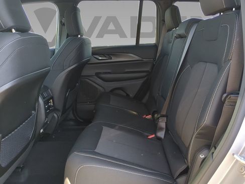 Used 2025 Jeep Grand Cherokee Laredo X w/ Luxury Tech Group I RWD image 23