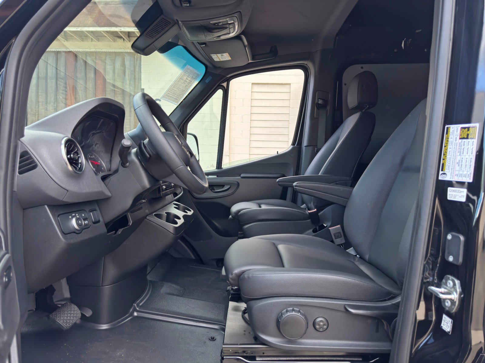 Used 2026 Mercedes-Benz Sprinter 2500 image 15