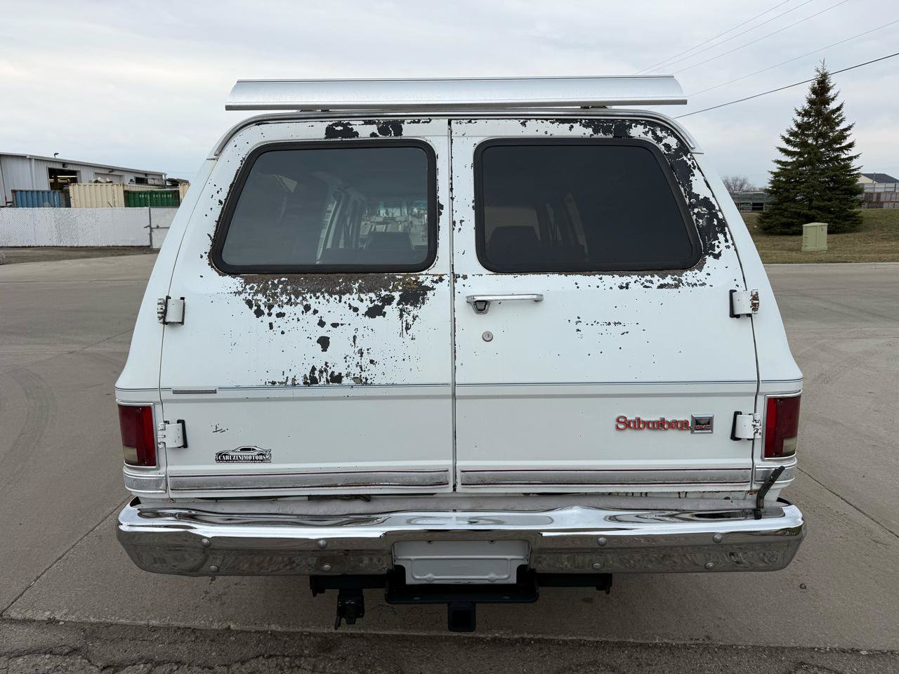 Used 1987 GMC Suburban 4WD image 6