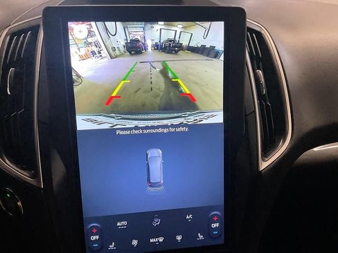 Used 2024 Ford Edge SEL AWD/4WD image 19