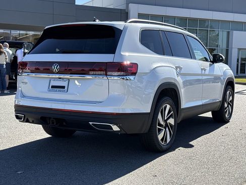 New 2026 Volkswagen Atlas SE FWD image 5