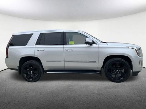Used 2017 Cadillac Escalade Luxury AWD/4WD image 15