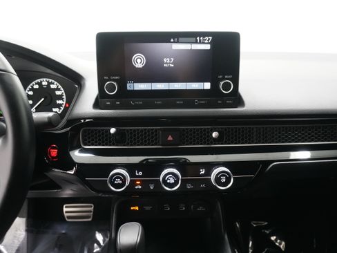 Used 2025 Honda Civic Sport image 18