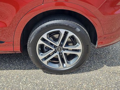 Certified 2025 Audi Q5 Premium w/ Premium Plus AWD/4WD image 3