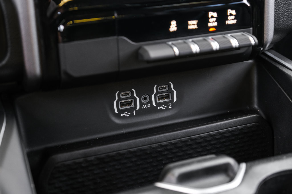 Used 2023 RAM 1500 Laramie AWD/4WD image 35