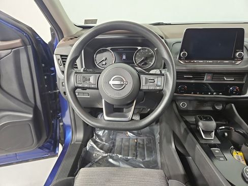 Certified 2023 Nissan Rogue SV image 15