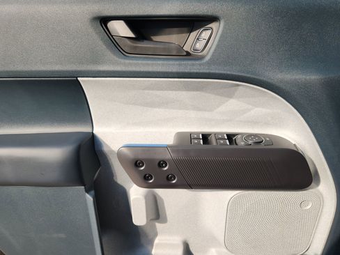 New 2025 Ford Maverick XLT image 18