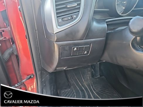 Used 2017 MAZDA MAZDA3 Sport image 10
