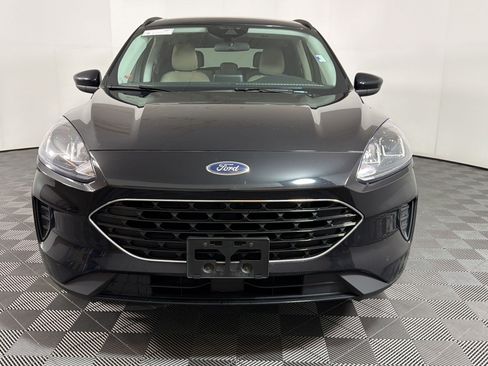 Used 2022 Ford Escape SE w/ SE Sport Appearance Package FWD image 5