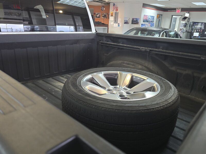 Used 2020 RAM 1500 Big Horn AWD/4WD image 34