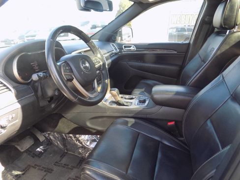 Used 2016 Jeep Grand Cherokee Overland image 13