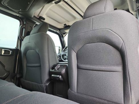 Used 2026 Jeep Wrangler Sport image 16