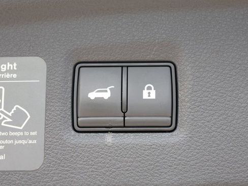 Certified 2023 INFINITI QX50 Luxe FWD image 9