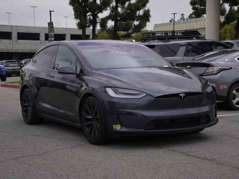 Used 2022 Tesla Model X AWD/4WD image 2