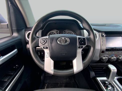 Used 2017 Toyota Tundra SR5 w/ SR5 Upgrade Package RWD image 6