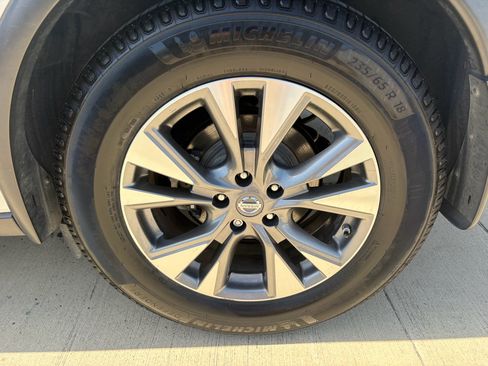Used 2017 Nissan Murano SL w/ SL Technology Package FWD image 34