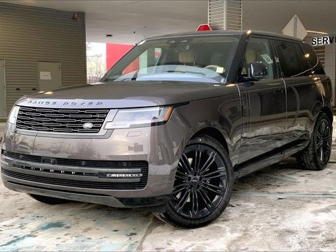 New 2026 Land Rover Range Rover Long Wheelbase SE image 1