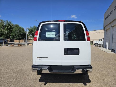 Used 2025 Chevrolet Express 2500 w/ Driver Convenience Package RWD image 10