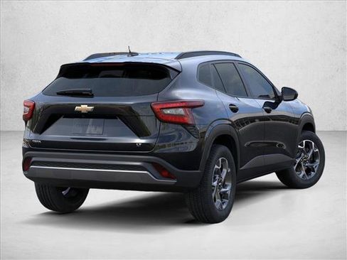 New 2026 Chevrolet Trax LT w/ Driver Confidence Package image 4