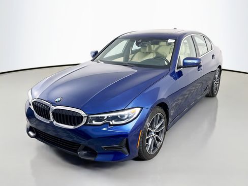 Used 2021 BMW 330i Sedan w/ Convenience Package image 4