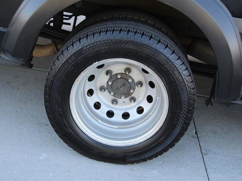 Used 2023 Ford Transit 350 XLT image 27