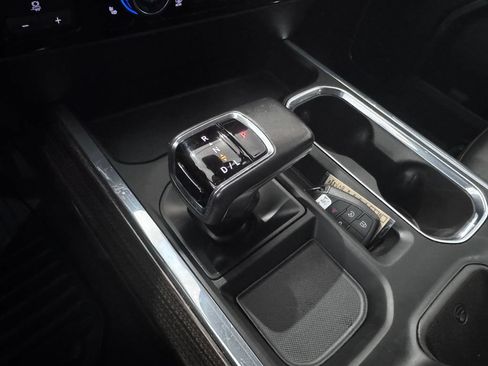 Certified 2022 Chevrolet Silverado 1500 RST w/ All Star Edition Plus AWD/4WD image 25