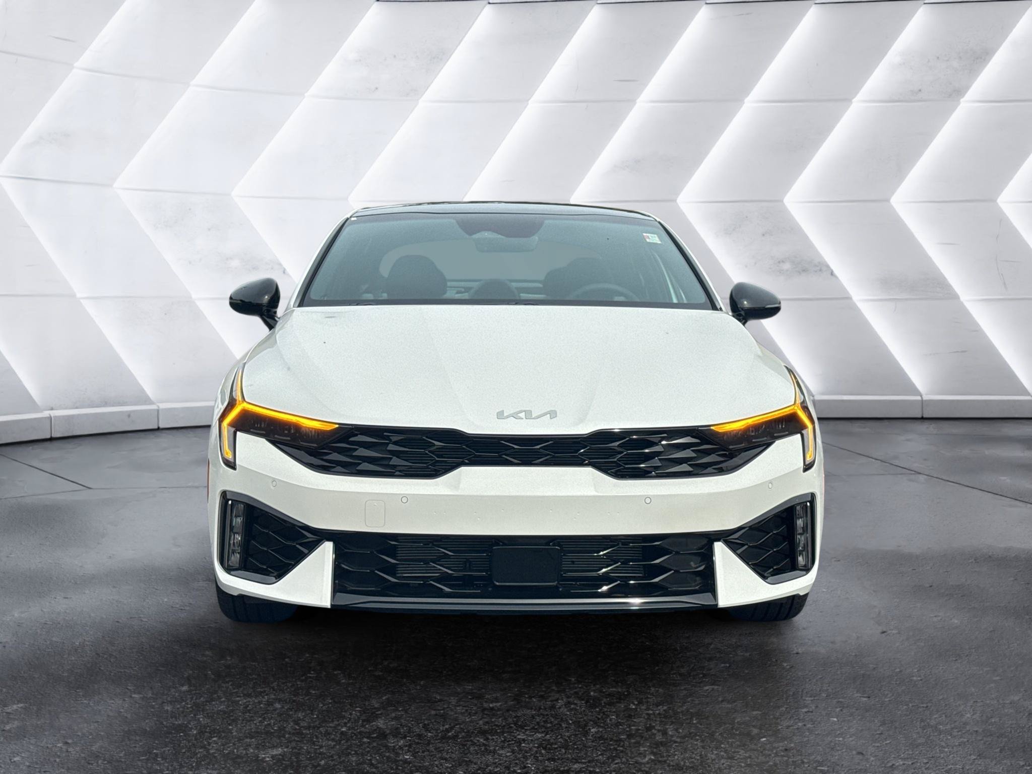 New 2027 Kia K5 GT-Line w/ GT-Line Premium Package FWD image 2