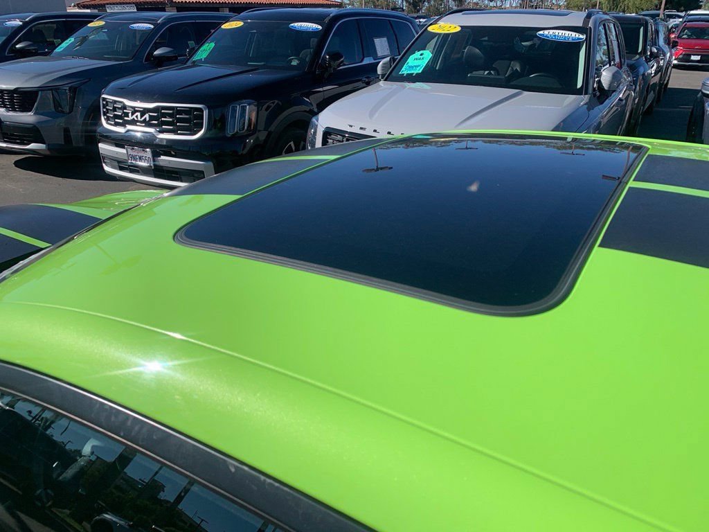 Used 2019 Dodge Charger Scat Pack w/ Plus Group RWD image 9