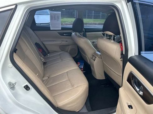 Used 2015 Nissan Altima 2.5 SL w/ Moonroof Package FWD image 14
