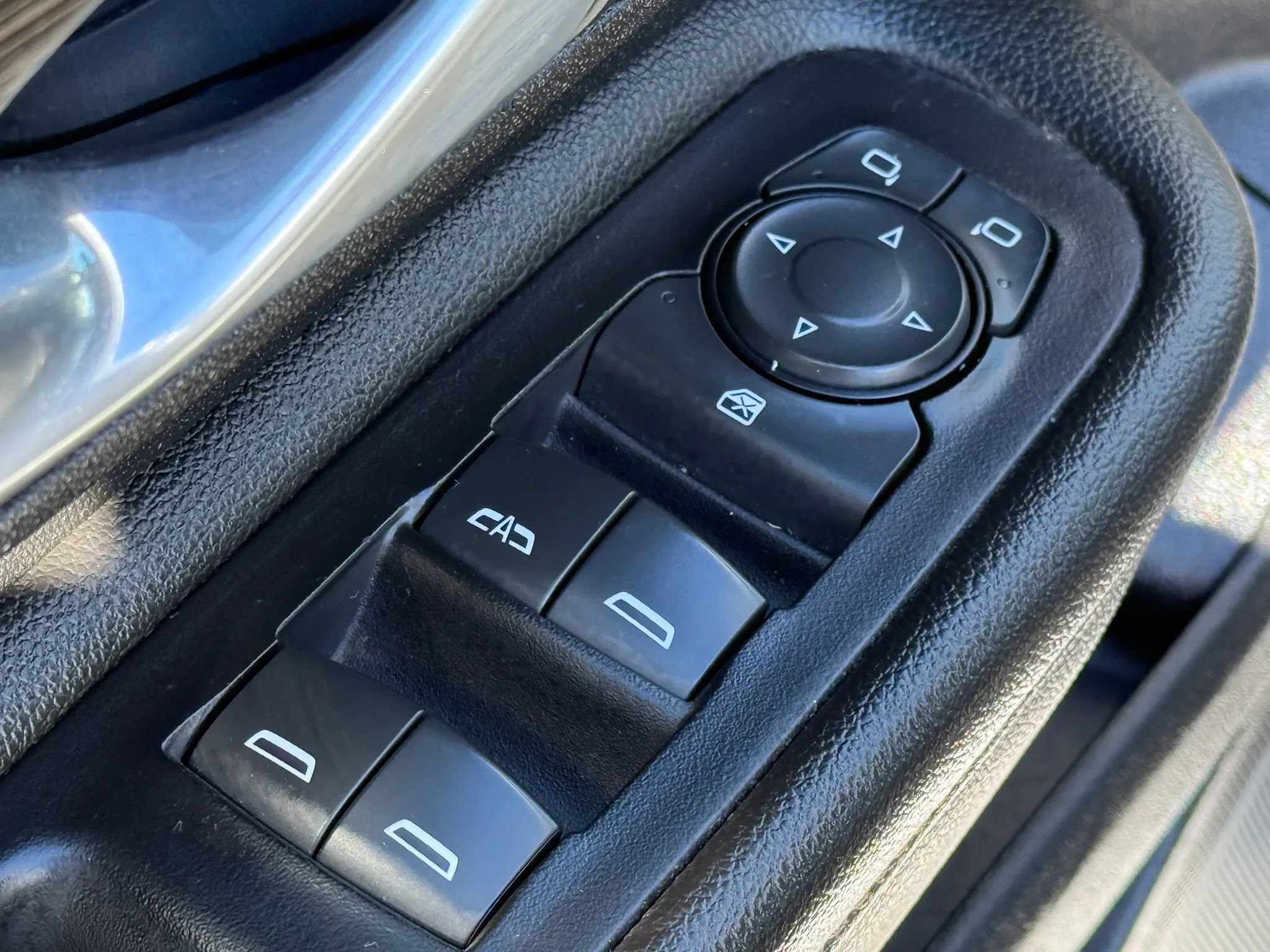 Used 2020 GMC Terrain SLT AWD/4WD image 23
