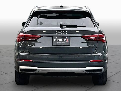 Used 2020 Audi Q3 2.0T Premium w/ Convenience Package AWD/4WD image 5