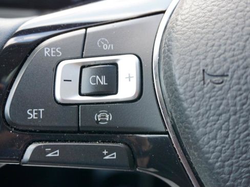 Used 2021 Volkswagen Jetta SE FWD image 29