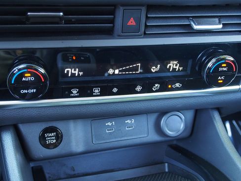 Used 2026 Nissan Rogue SV FWD image 25