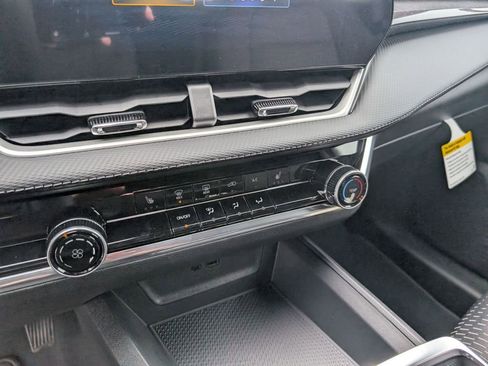 New 2026 Chevrolet Equinox LT image 21