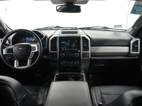 Used 2018 Ford F250 Lariat w/ Lariat Ultimate Package AWD/4WD image 14