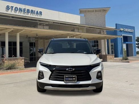Used 2022 Chevrolet Blazer LT w/ Sound & Technology Package FWD image 9