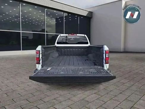 Used 2024 Nissan Frontier S w/ S Utility Package image 14