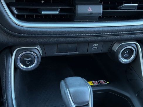 Used 2024 Toyota Grand Highlander AWD Hybrid image 27